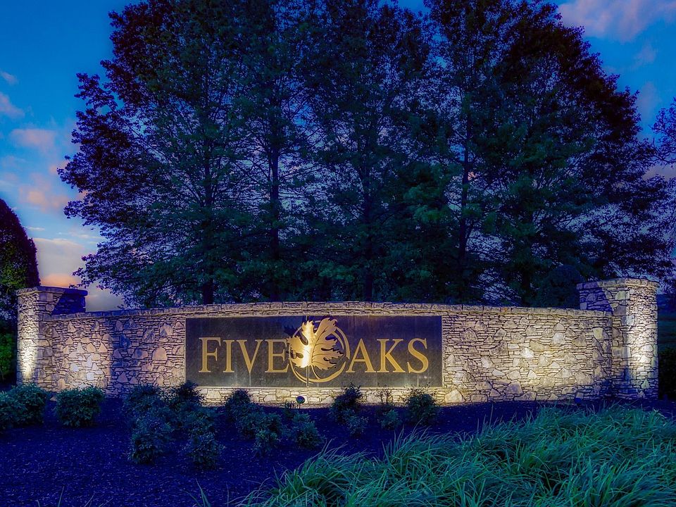 1st image of 628 Five Oaks Blvd