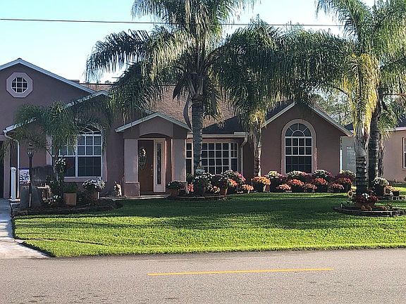 3rd image of 26 Wood Haven Dr