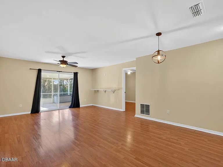 1133 Squirrel Nest Ln — Photo 25