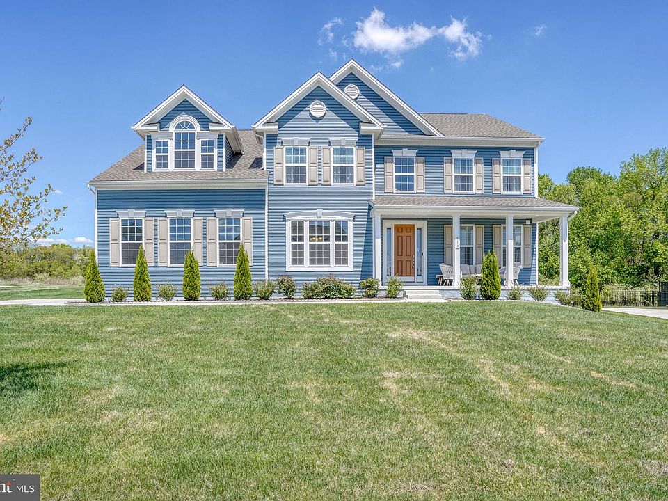 1st image of 313 Dillon Cir