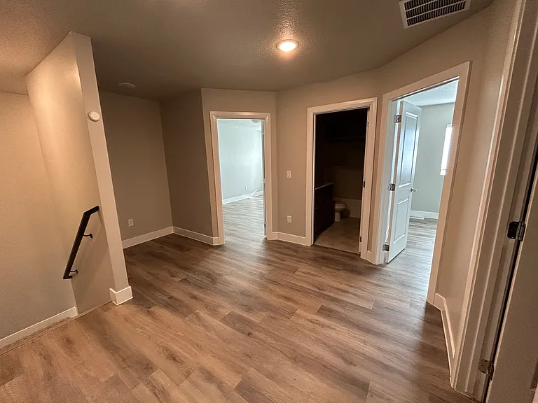 2085 N 275 W #23 — Photo 41