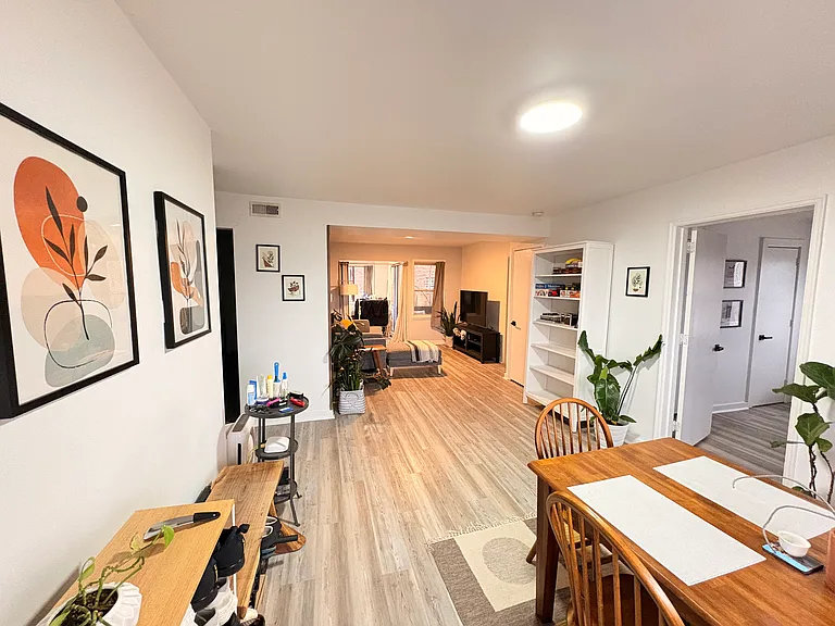 5737 Hobart St #4 — Photo 9
