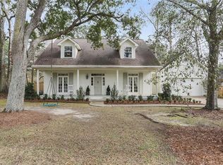 225 Nottoway Dr, Mandeville, LA 70471