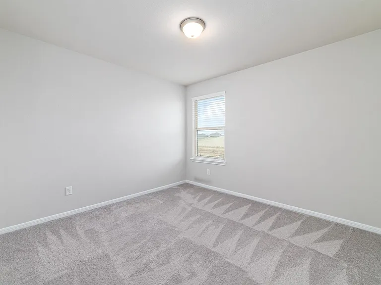 12923 Crombie Dr — Photo 11