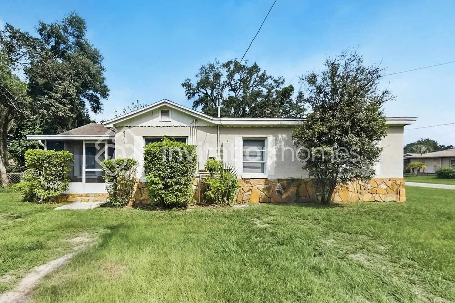 9501 N Albany Ave Tampa, FL 33612 — Photo 1