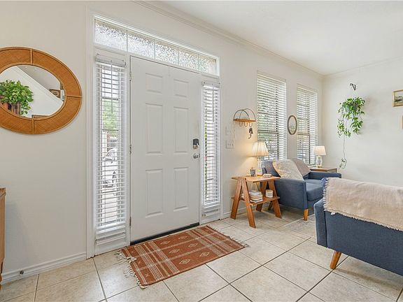 3rd image of 437 Forest Dr