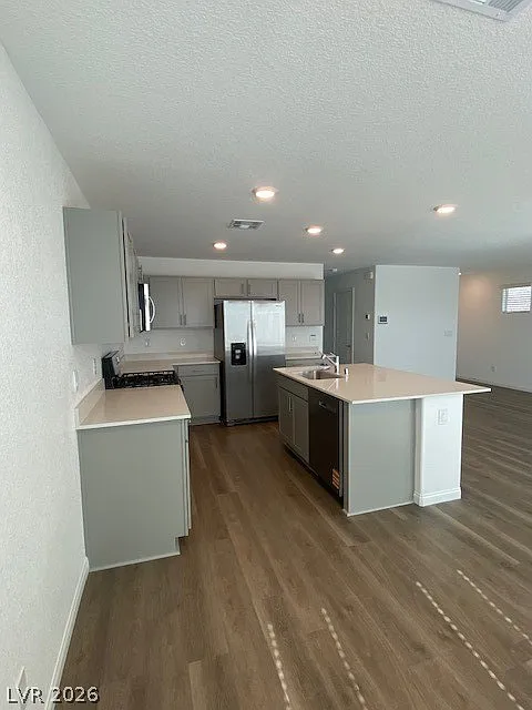 4 bed, 2.5 bath, 1855 sqft, $2,550 — Photo 4