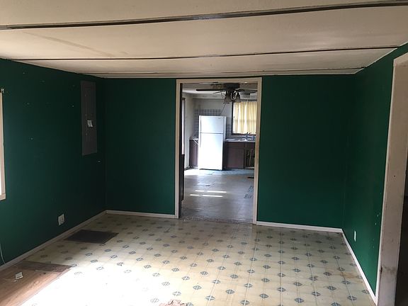 3rd image of 516 High St
