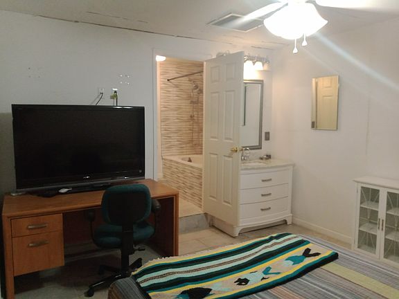 2nd image of 5806 Brambletree St