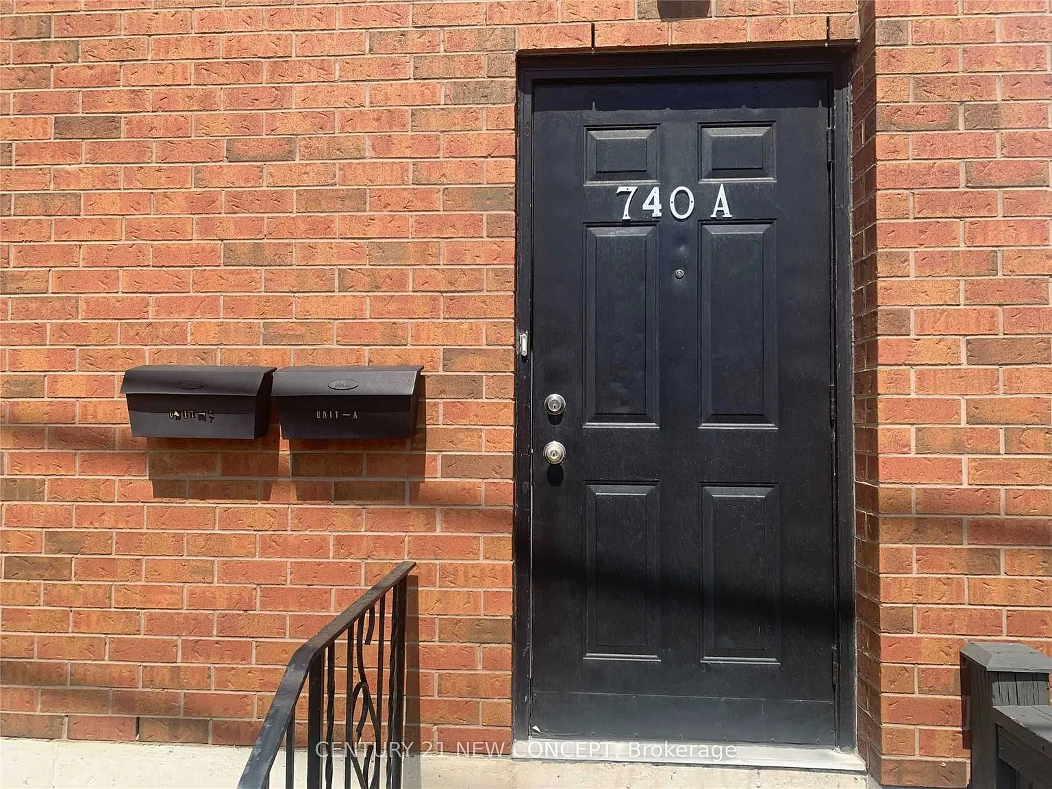 2 bed, $2,200 — Photo 1