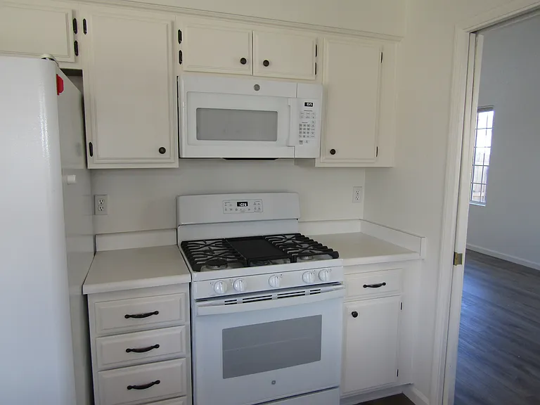 1333 Sherry Pl — Photo 12