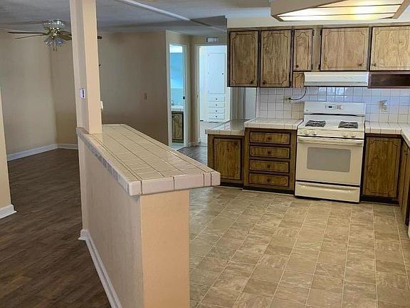 3rd image of 1080-1080 Julie Ln #95