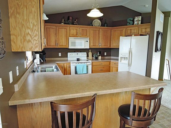 Kitchen b