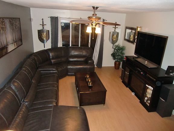 3rd image of 305D Tysens Ln