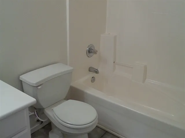 10440 W Colter St — Photo 15