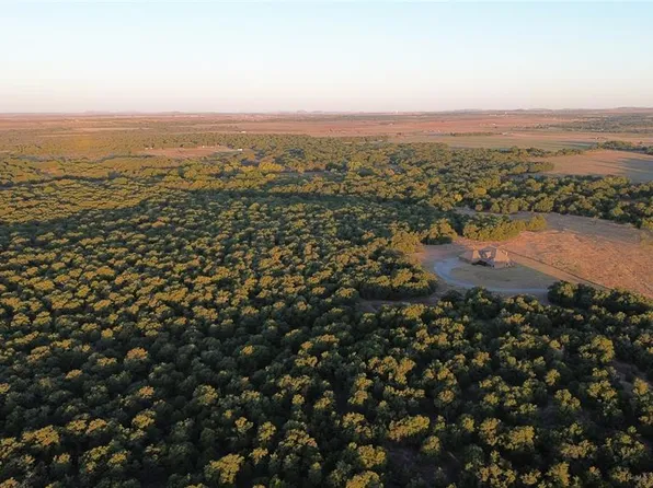 21698 SW Coombs Rd, Cache, OK 73527