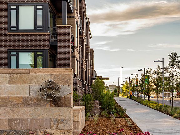 5th image of 6619 E Lowry Blvd #5Y6JPB