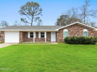 811 Latimer Rd, Gulfport, MS 39503