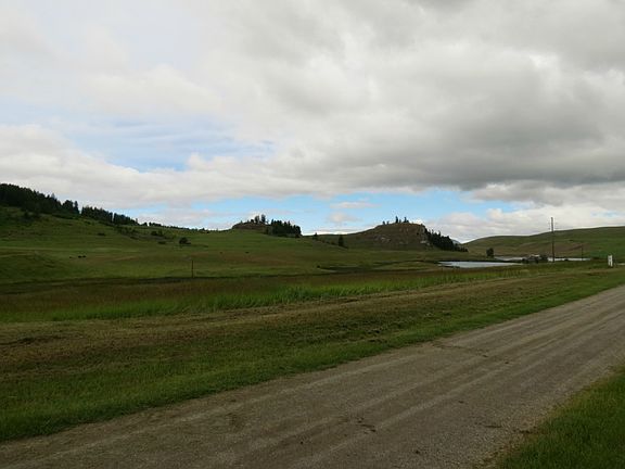 3rd image of 6 S Front Ave