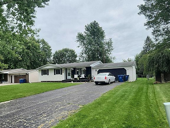 2nd image of 4427 Regency Rd