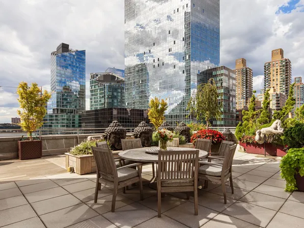 10 West End Avenue image 7 of 15