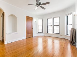 1250 W Addison St APT 1B, Chicago, IL 60613