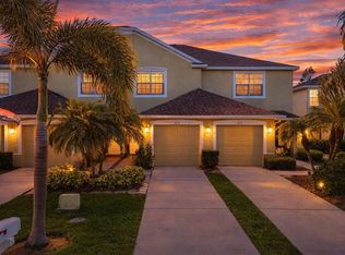 11133 Kapok Grand Cir, Madeira Beach, FL 33708