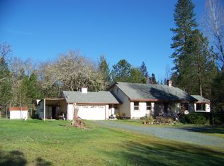 7207 W Evans Creek Rd, Rogue River, OR 97537