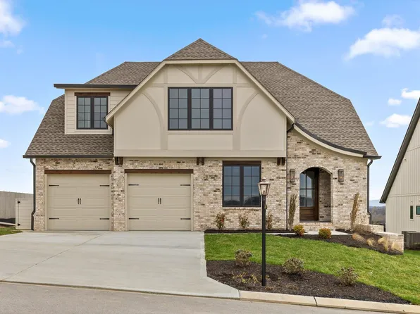 10946 London Tower Pl #64, Apison, TN 37302