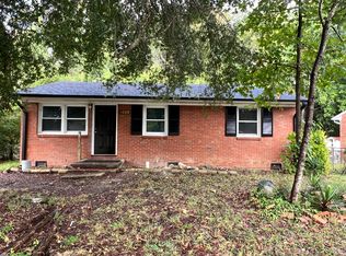 1205 Larchmont Dr, Greensboro, NC 27405
