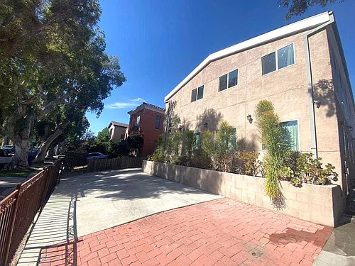 (Undisclosed Address) Photo 1