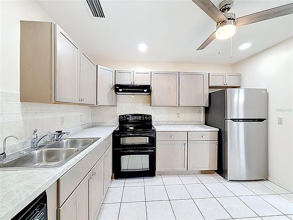 5th image of 55 SEMINOLE DRIVE