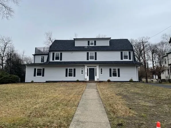 108 Elm St #2B, Montclair, NJ 07042