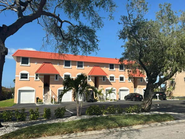 12482 Capri Cir N #4, Saint Petersburg, FL 33706