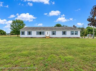 11791 W Roggy Rd, Sumner, MI 48889