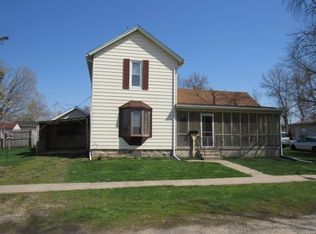 107 Fulton St, Olin, IA 52320