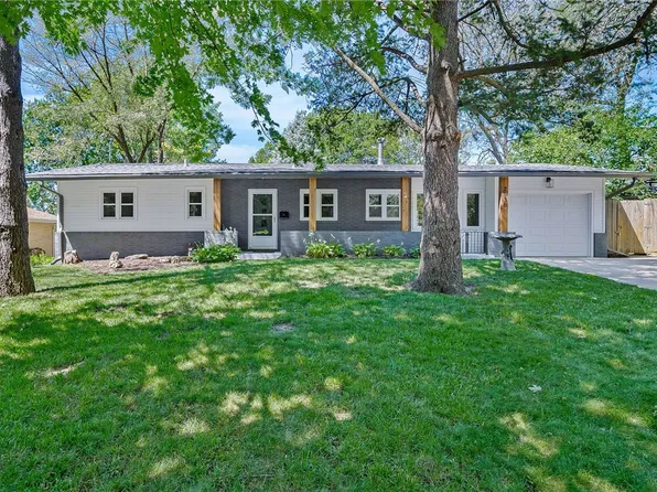 2536 E 28th St, Des Moines, IA 50317