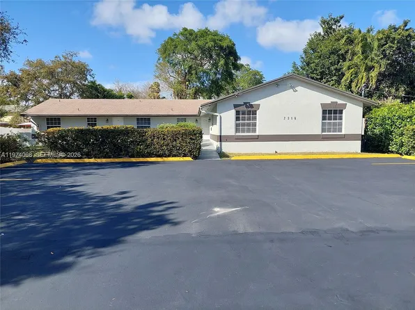 2319 Johnson St APT 1, Hollywood, FL 33020