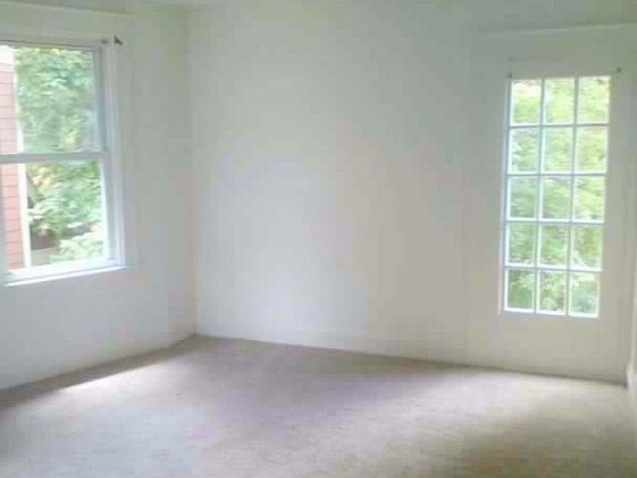 3rd image of 717 Elberon Ave