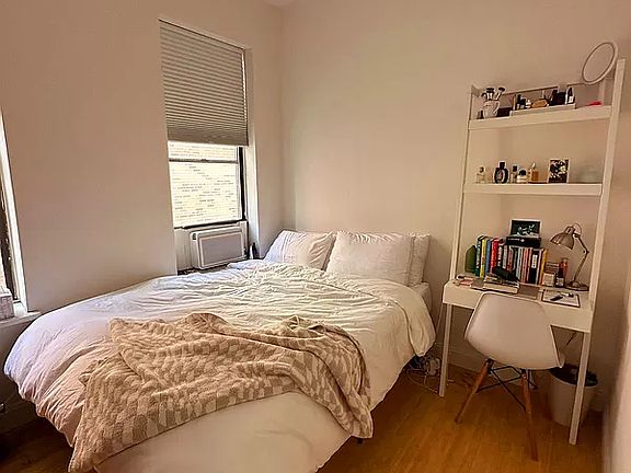 3rd image of 611 E 11th St APT 1B
