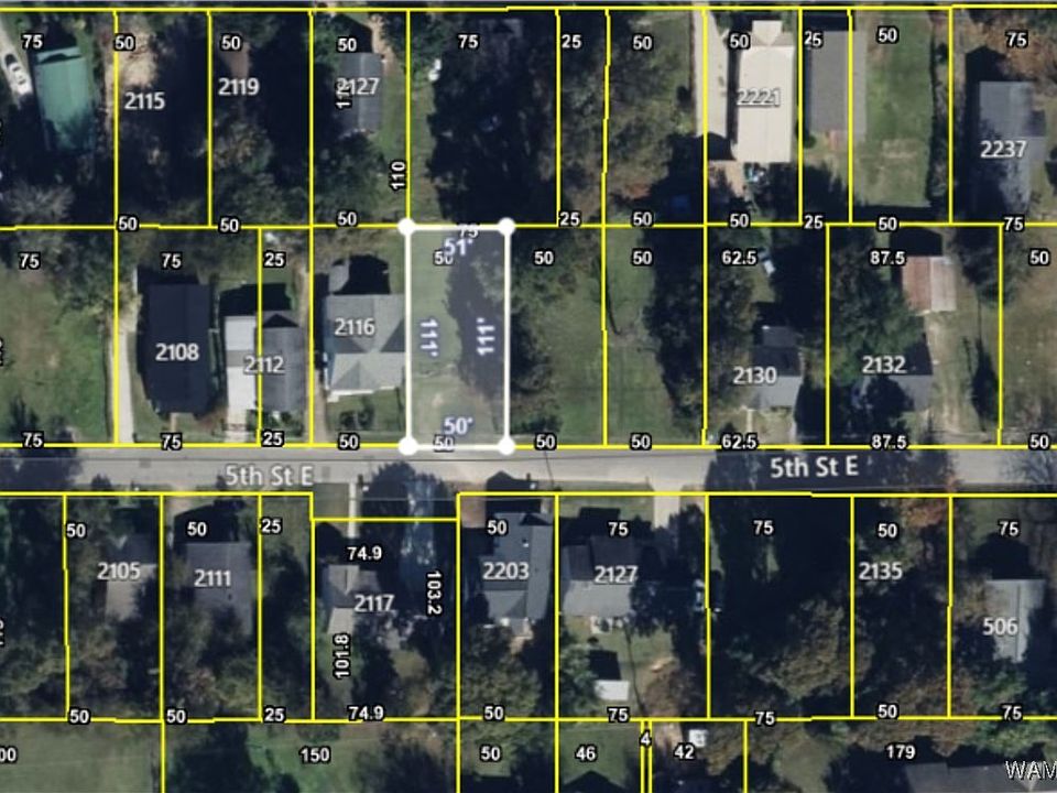 2nd image of 2118 5th St E