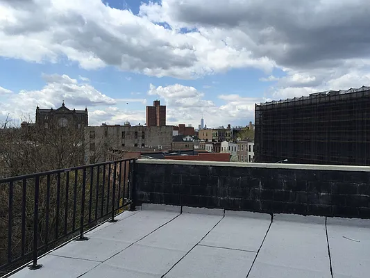 Rented by Rennit Inc. | media 27