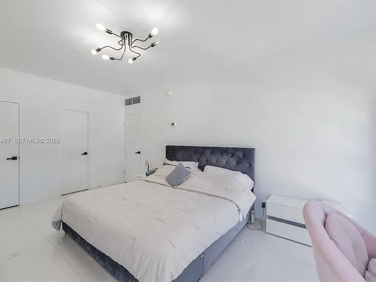 880 NE 69th St #5L — Photo 20