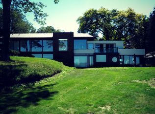 4490 Dow Ridge Rd, Orchard Lake, MI 48324