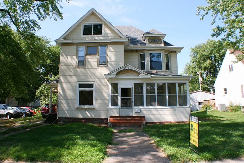 1st image of 514 11th St