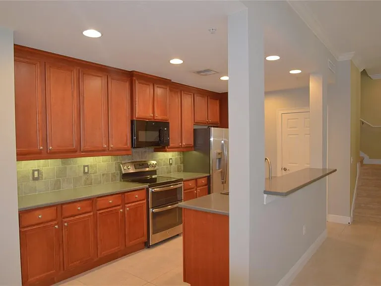 1420 Lake Baldwin Ln #B — Photo 9