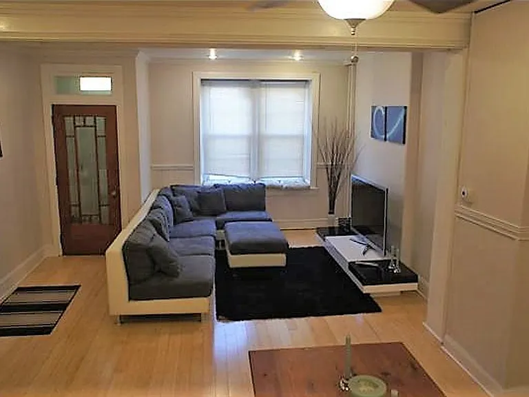 128 Jamestown Ave — Photo 3