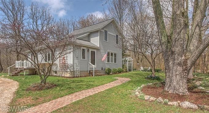 1st image of 5125 Pine Island Dr NE