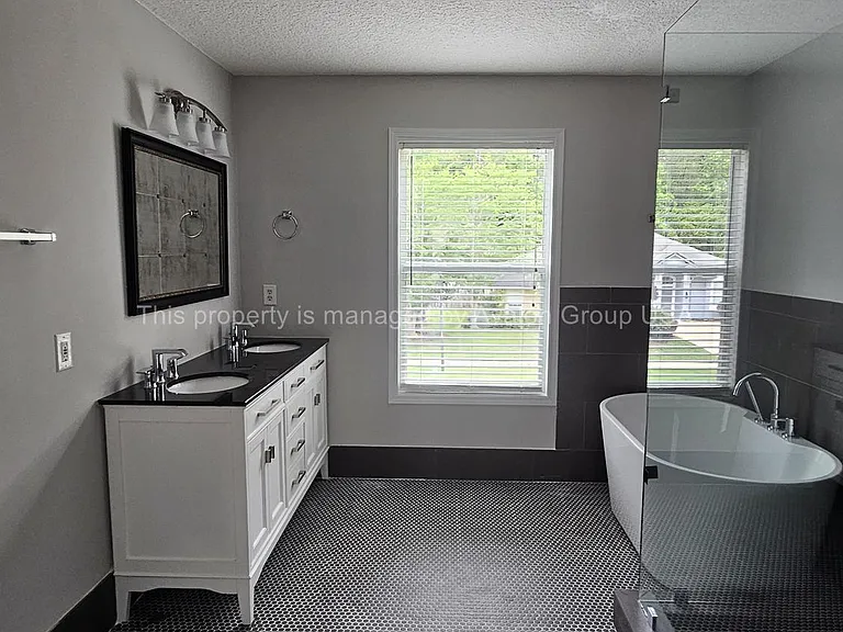 13983 Summer Breeze Dr — Photo 39