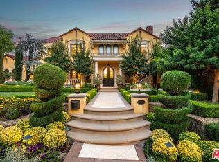 820 E Grinnell Dr, Burbank, CA 91501